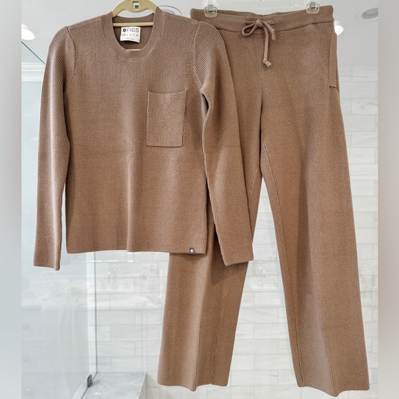 Figs Pants - Figs Brown Straight Leg Pants & Top Set